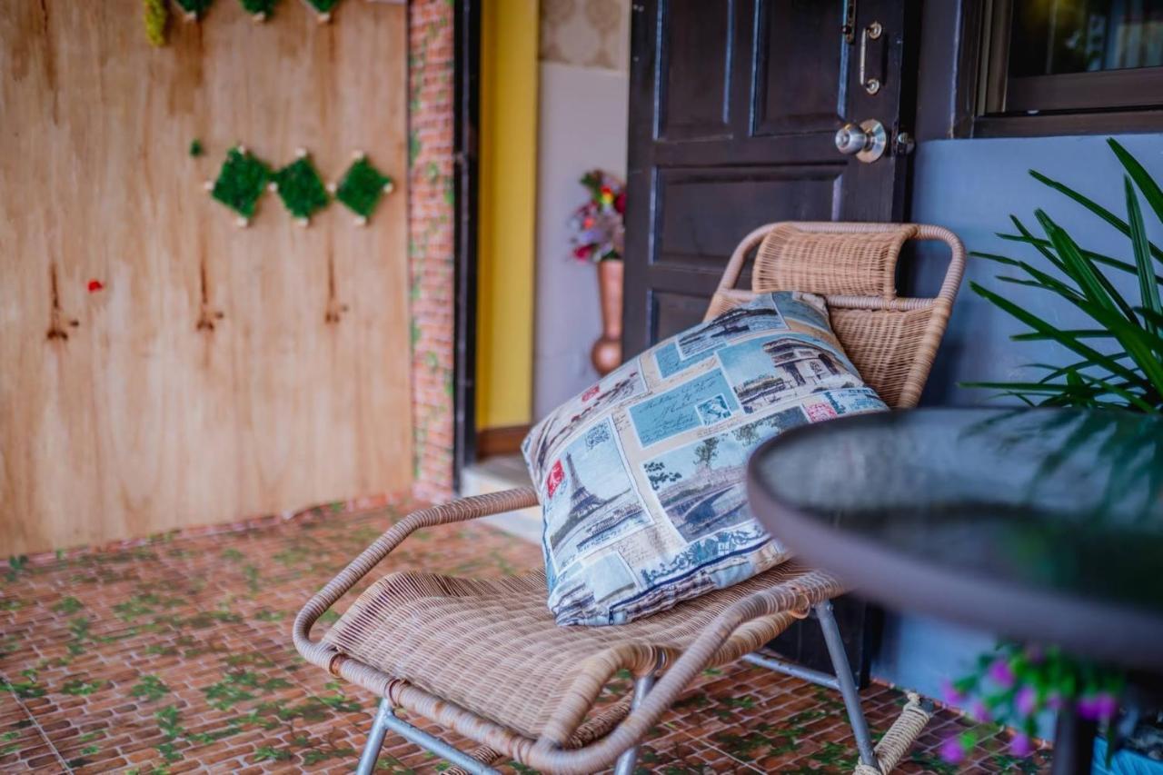 Bed and Breakfast Menulis Coolly House Patong Exterior foto