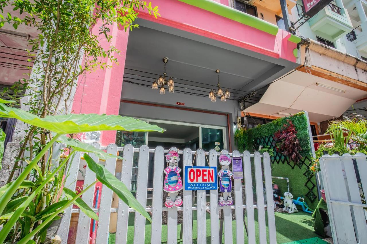 Bed and Breakfast Menulis Coolly House Patong Exterior foto