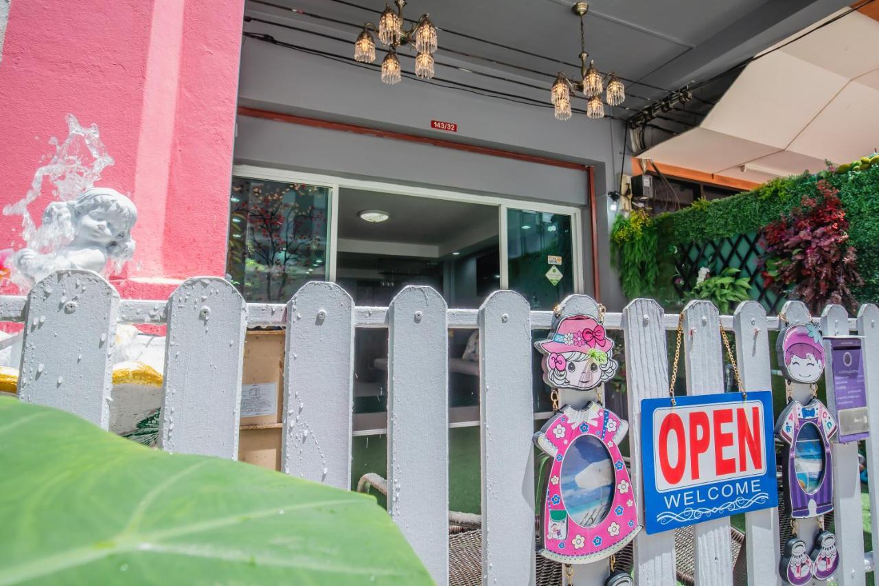Bed and Breakfast Menulis Coolly House Patong Exterior foto